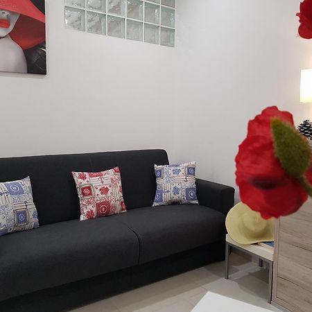 Martin Holiday Apartments Giardini Naxos Room photo