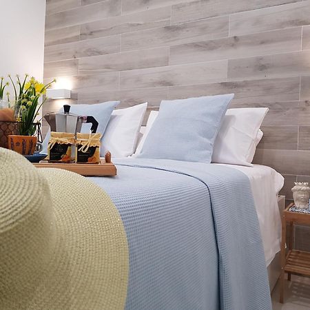 Martin Holiday Apartments Giardini Naxos Room photo