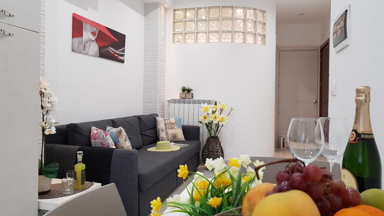 Martin Holiday Apartments Giardini Naxos Exterior photo