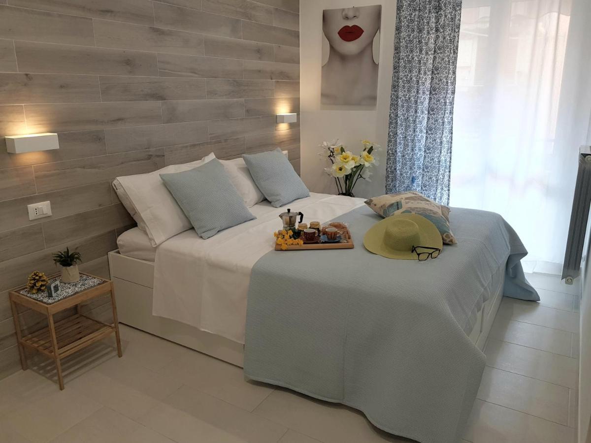 Martin Holiday Apartments Giardini Naxos Exterior photo